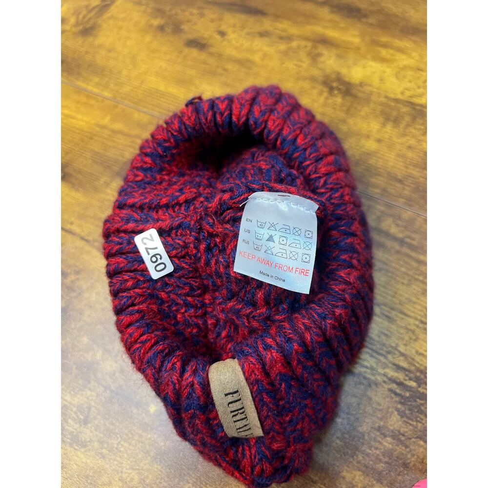NWOT Furtalk women knit beanie hat with ponytail opening red purple 0972 - Picture 5 of 7